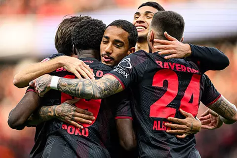 الرابع تواليا.. باير ليفركوزن يواصل انتصاراته في الدوري الألماني